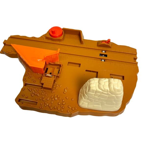 Tomy 2005 Thomas Train Sodor Quarry Loader Base Replacement Part DIY Track - Picture 1 of 7